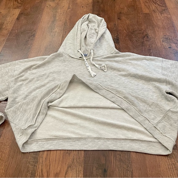KENDALL & KYLIE light grey oversized hoodie, approx size L/XL - Picture 8 of 13